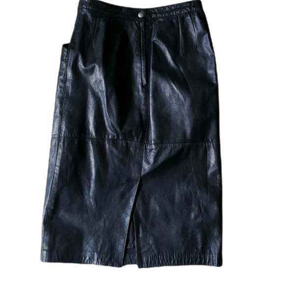 🌷🌷Liz Claiborne leather skirt - Picture 2 of 3